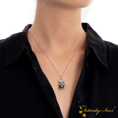 White Teddy Hug Siyah İncili Kolye