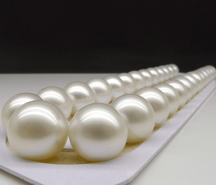 Beyaz Güney Denizi Dizi İnci Kolye