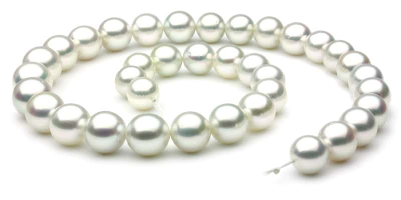 Beyaz Güney Denizi Dizi İnci Kolye