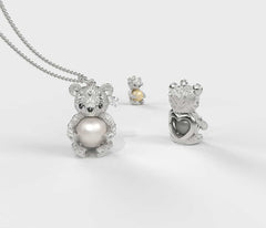 White Teddy Hug Beyaz Güney Denizi İncili Kolye